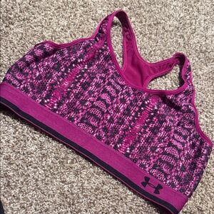 Under Armour Magenta & Black Reversible Racerback Sports Bra (M) - EUC!